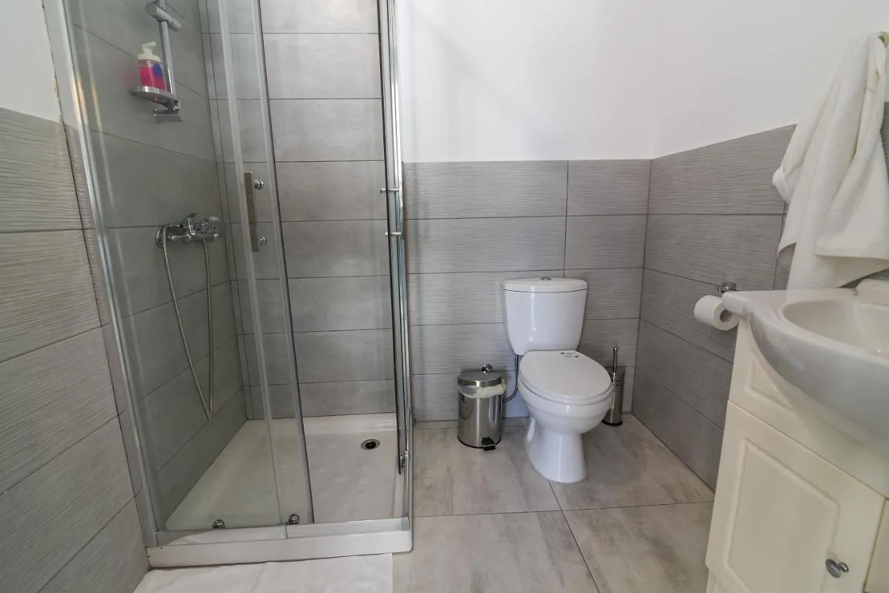 Jana'S 2-Br Apartment In לרנקה 0*,  קפריסין
