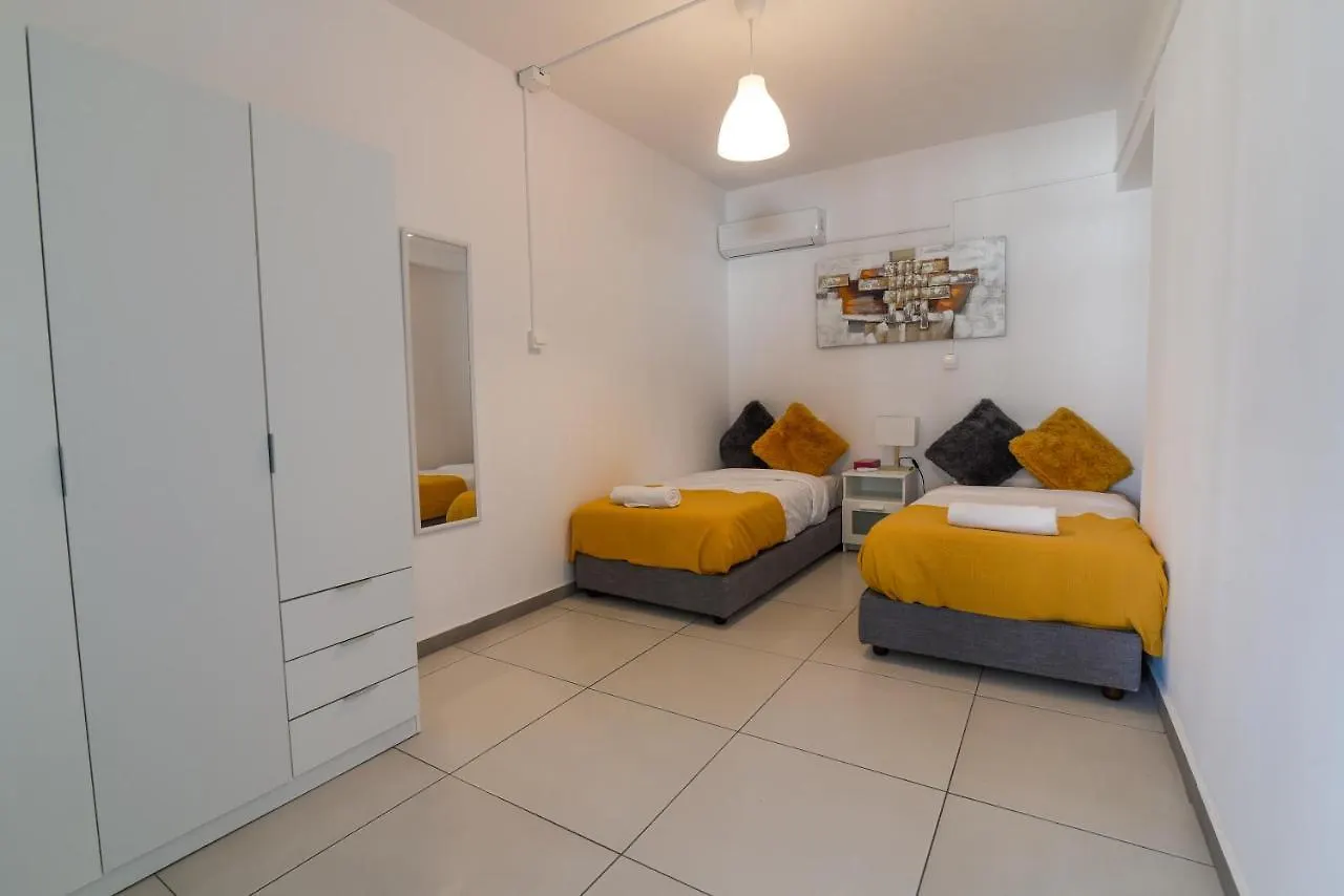 Jana'S 2-Br Apartment In Larnaca Kypr